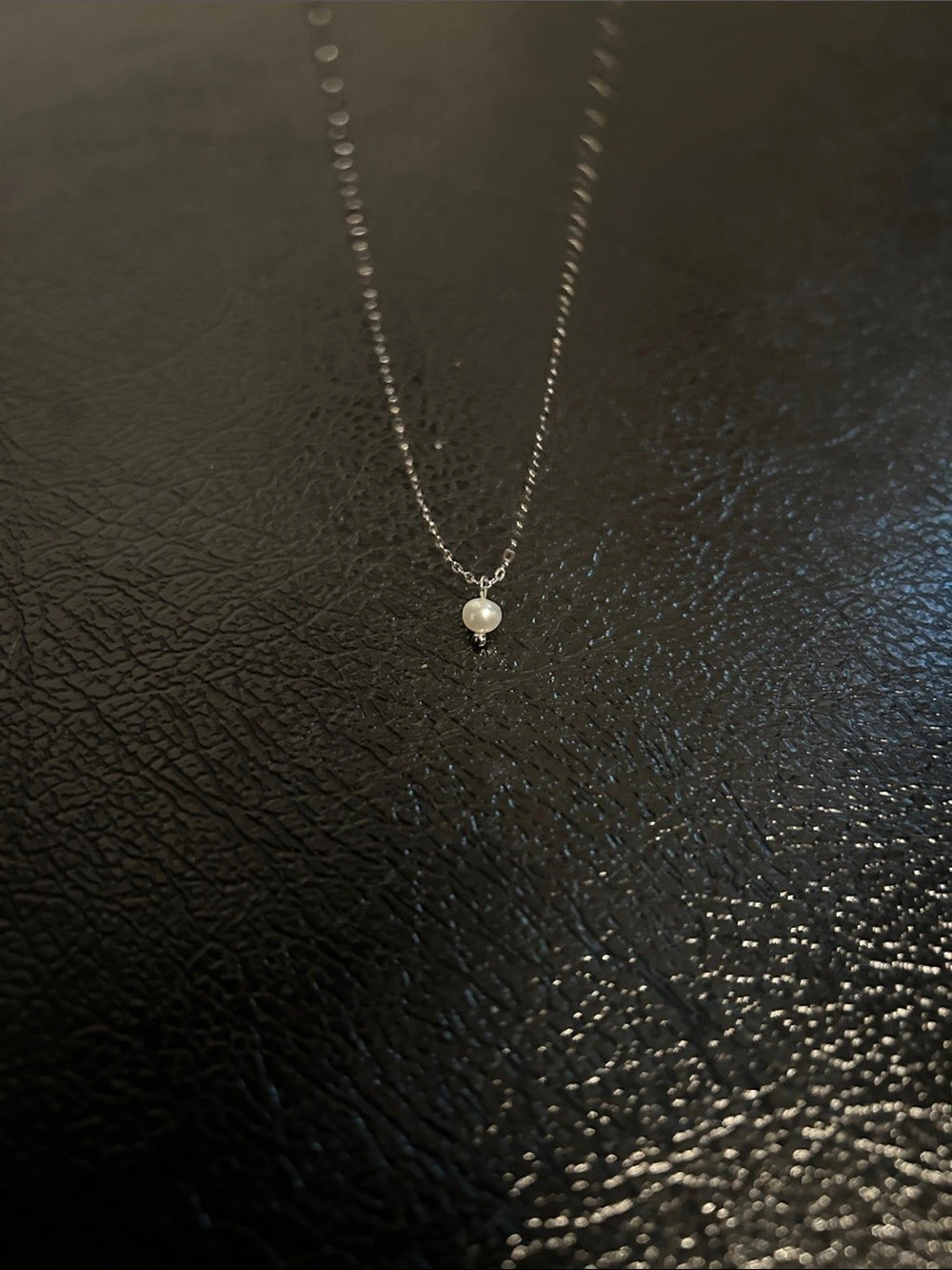 Pendant pearl Necklace in Silver